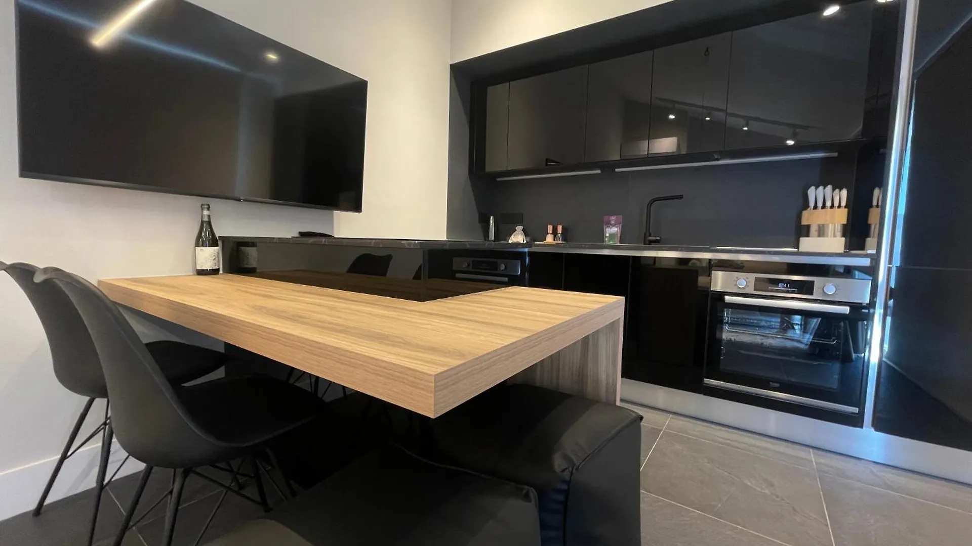 Apartment 2 Bedroom Penthouse Olbia Italy